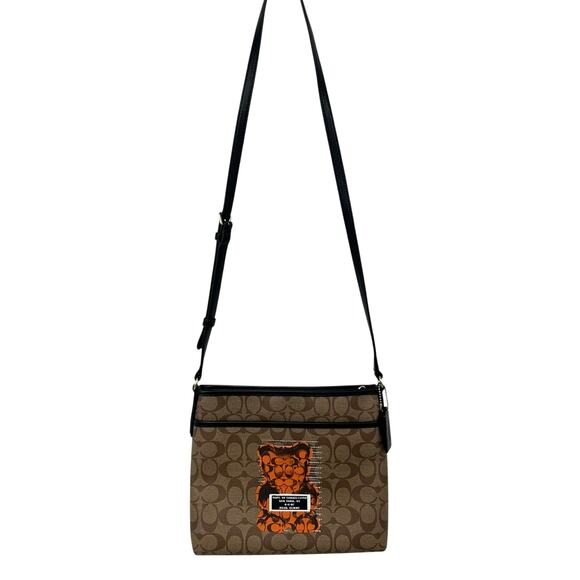 Coach File Crossbody in Signature Canvas Black Leather with Vandal Gummy Bear - Picture 1 of 10